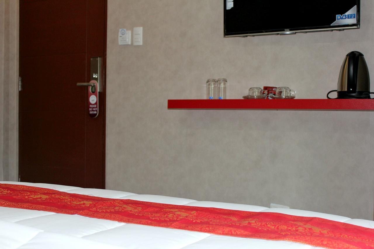 Everest Boutique Hotel Bangkok Exteriör bild