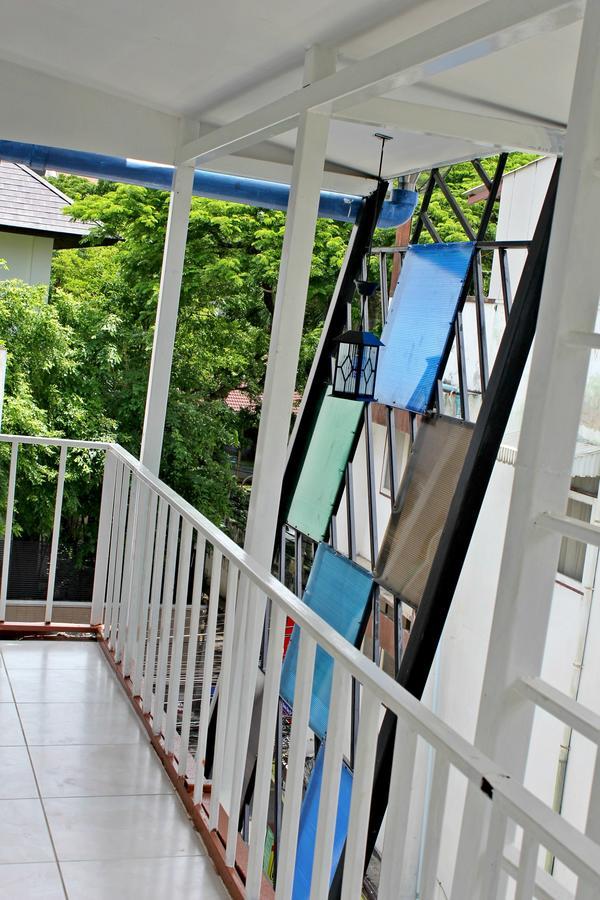 Everest Boutique Hotel Bangkok Exteriör bild