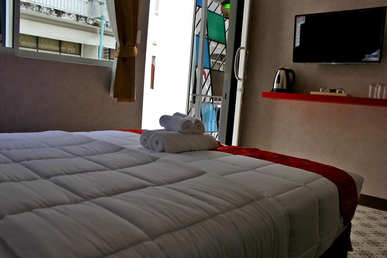 Everest Boutique Hotel Bangkok Exteriör bild