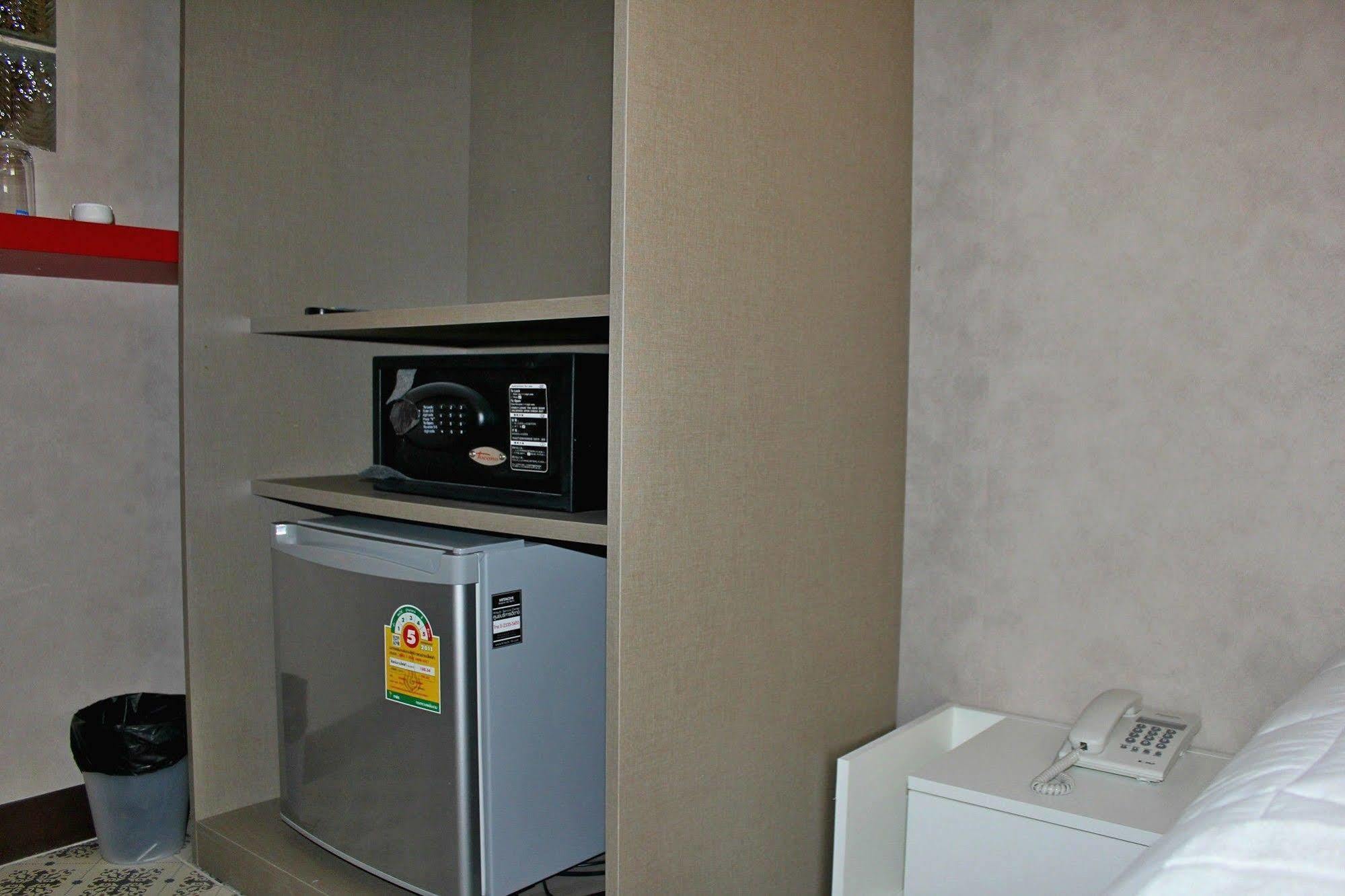 Everest Boutique Hotel Bangkok Exteriör bild