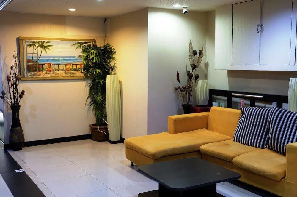 Everest Boutique Hotel Bangkok Exteriör bild