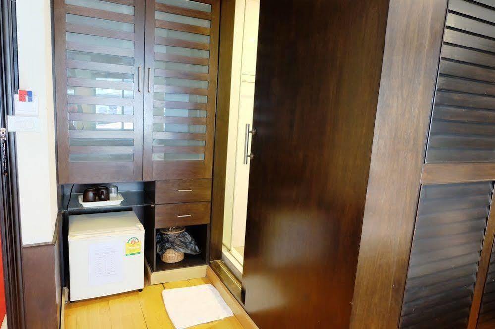 Everest Boutique Hotel Bangkok Exteriör bild